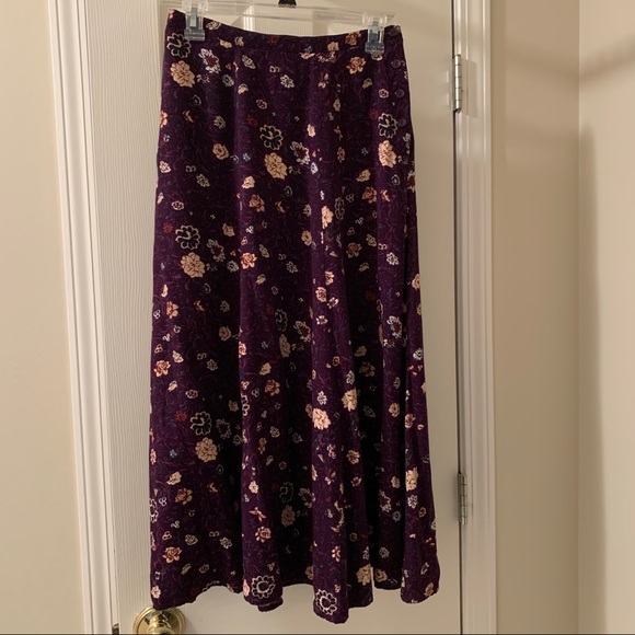 Vintage Croft & Barrow Floral Skirt - Picture 2 of 6